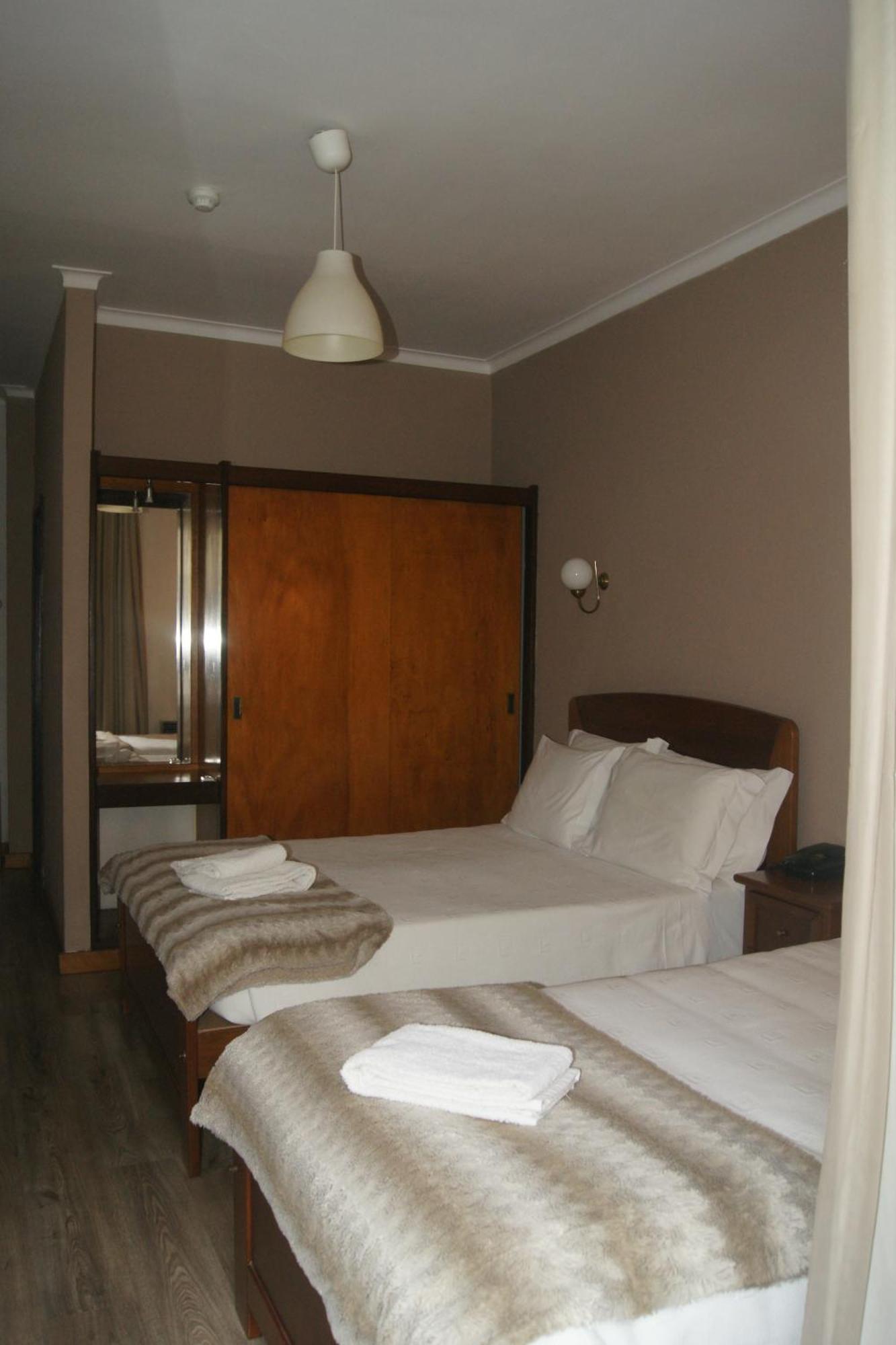 Hotel Chique Aliados OOporto Exteriör bild